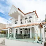 Ocean Palm, Heated Pool! Вілла Адехе